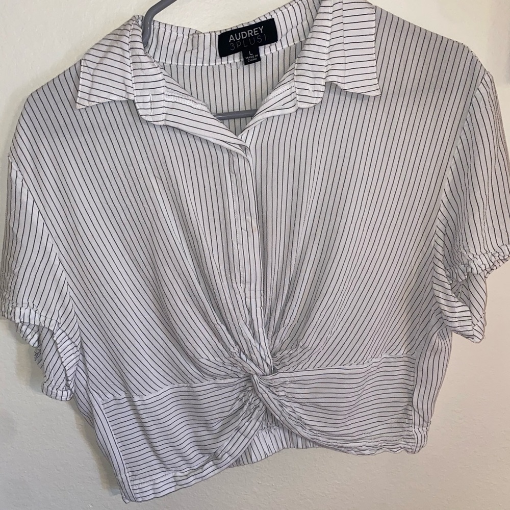 cropped tee